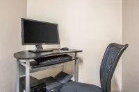 Quality Inn & Suites Hotels in West Bend