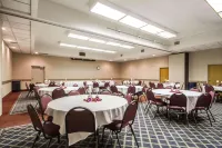 Comfort Inn & Suites Madison - Airport