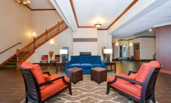 Comfort Inn & Suites Madison North