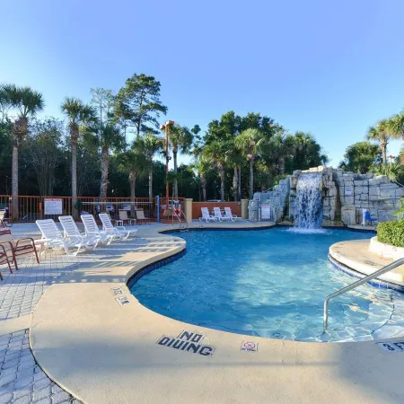 Crowne Plaza ORLANDO - LAKE BUENA VISTA by IHG Отели рядом с достопримечательностью «Grand Cypress Golf Club»