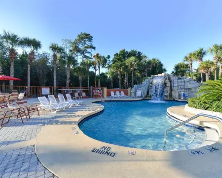 Crowne Plaza Orlando - Lake Buena Vista Отели рядом с достопримечательностью «Бейзилика оф Нешнел Шрайн оф Мэри, Квин оф Юниверс»