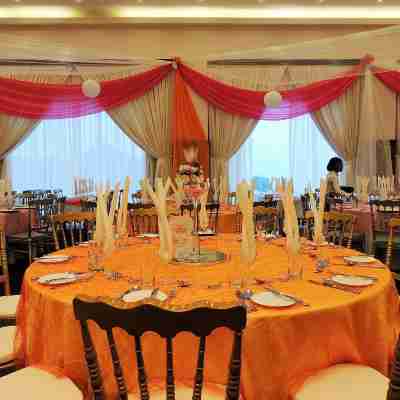 Western Serene Atlantic Hotel Dining/Meeting Rooms
