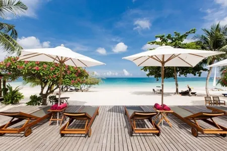 Paradee Отели рядом с достопримечательностью «Suan Son Beach»