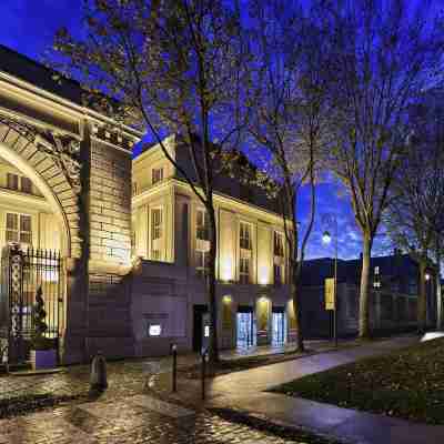 Hôtel Le Louis Versailles Château - MGallery Hotel Exterior