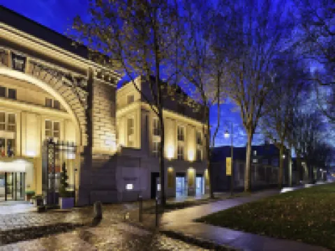 Hôtel le Louis Versailles Château - MGallery Hotels in Versailles