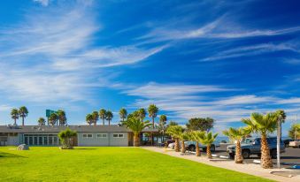 San Simeon Lodge