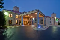 Wingate by Wyndham Waynesboro Hotels near Waynesboro Commons