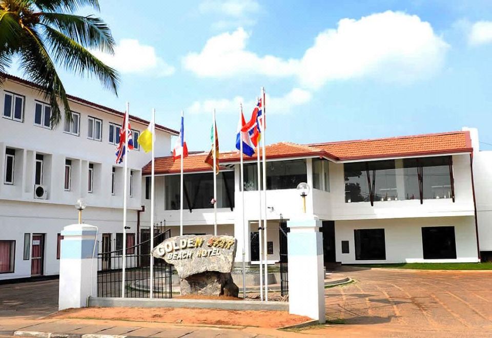 Golden Star Beach Hotel-Negombo Updated 2023 Room Price-Reviews u0026 Deals |  Trip.com