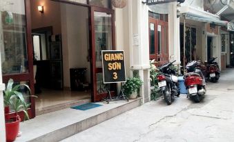OYO 1144 Giang Son 3 Hotel