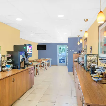 Microtel Inn & Suites by Wyndham Chili/Rochester Airport