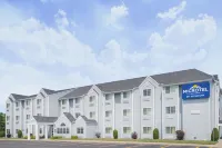 Microtel Inn & Suites by Wyndham Plattsburgh Отели в г. Платтсбург