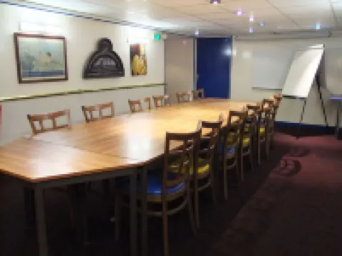 阿爾坎蒂樂伏爾泰飯店