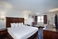 MorningGlory Inn & Suites