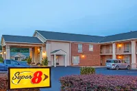Super 8 by Wyndham Covington Hôtels à : Covington