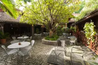 Le Plaza Hotel Hotels in 