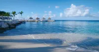 Blue Bay Lodges - Beach