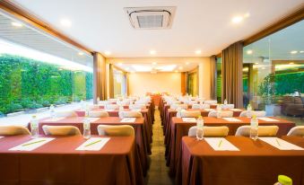 Romantic Khon Kaen Hotel