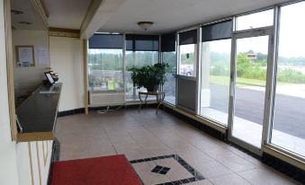 Big Spring Inn Madisonville