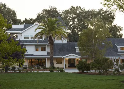SummerWood Inn Hotels near Pier 1