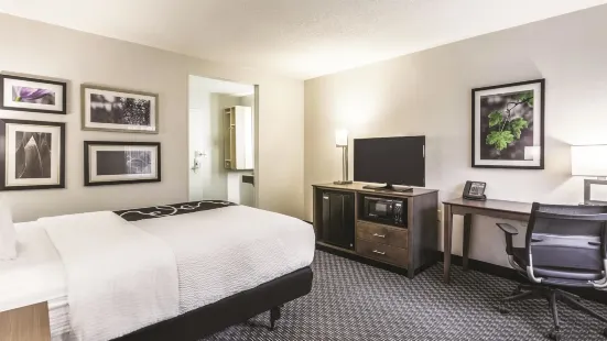 La Quinta Inn & Suites by Wyndham Atlanta Midtown - Buckhead