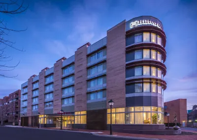 Hilton Garden Inn Alexandria Old Town National Harbor Hôtels à : Alexandria