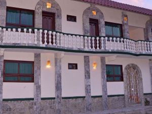 Hotel Parador JL