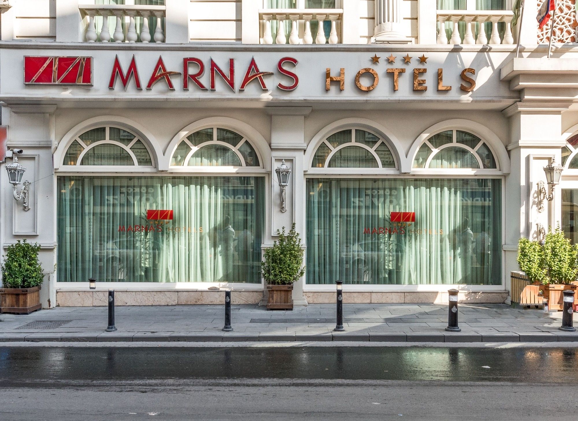 Marnas Hotels