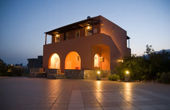 卡利克雷茨公寓式酒店