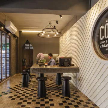 Cozy Inn Chiang Mai Отели рядом с достопримечательностью «Храм Ват-Пхра-Сингх»