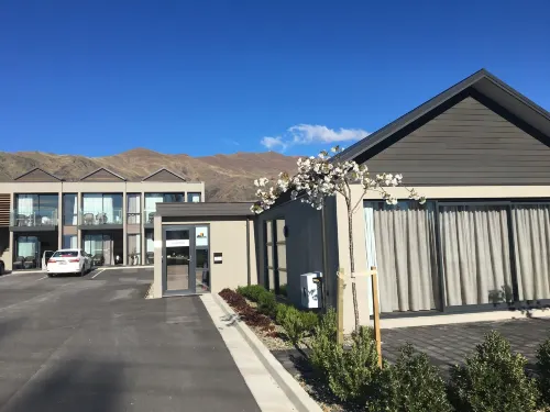 West Meadows of Wanaka Hotels in Wanaka