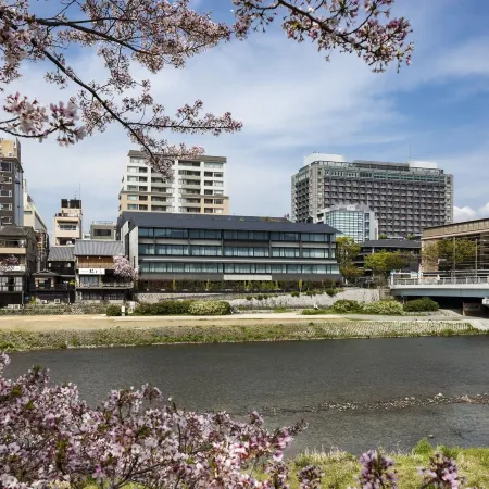 Solaria Nishitetsu Hotel Kyoto Premier Отели рядом с достопримечательностью «Тион-ин»