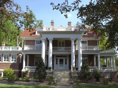 The Boxley Place Inn Hotels in Green Spring