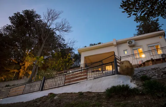 拉基景觀別墅酒店