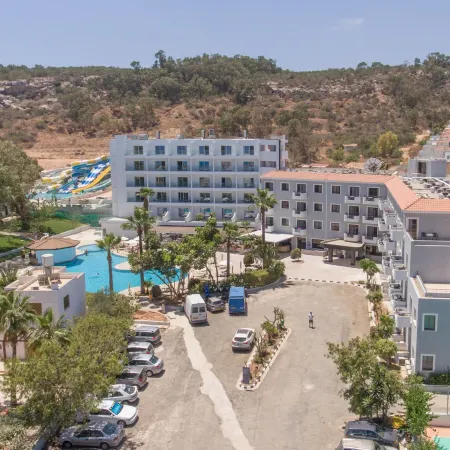Narcissos Waterpark Resort