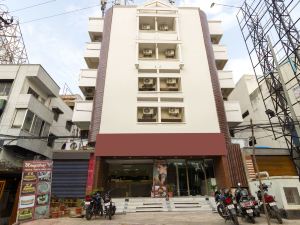 OYO Hotel Srujana Stay Inn Opp Public Gardens Nampally