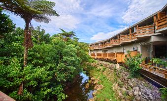 Iriomotejima-Jungle Hotel Painumaya