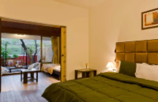 馬哈巴勒什瓦馬辛德拉薩吉俱樂部酒店