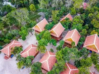 Sol Beach Resort Отели рядом с достопримечательностью «Лейзи Бич»