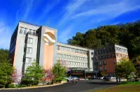 Sun Link Sea Resort Hotels in Zhushan Town