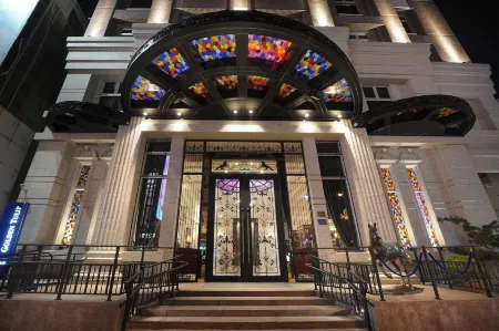 Golden Tulip RS Boutique Hotel