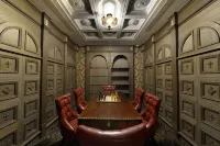 Golden Tulip RS Boutique Hotel