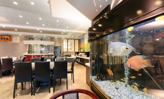 Kiwi Hotel MRT Wenxin Branch (Feng Chia Branch 1)