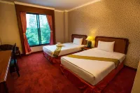The Hill Hotel (Pakchong Landmark)