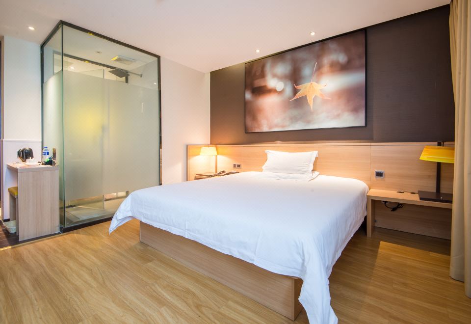 IU Hotel (East China Commercial City Tongli) - Housity