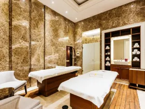 Lords Palace Hotel Spa Casino