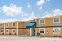 Days Inn by Wyndham New Orleans Pontchartrain Hotels in New Orleans