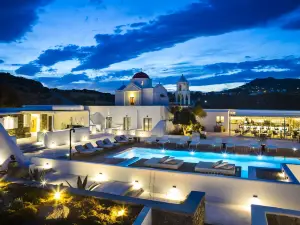 Amyth of Mykonos Super Paradise