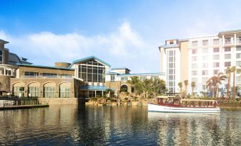 Loews Sapphire Falls Resort at Universal Orlando