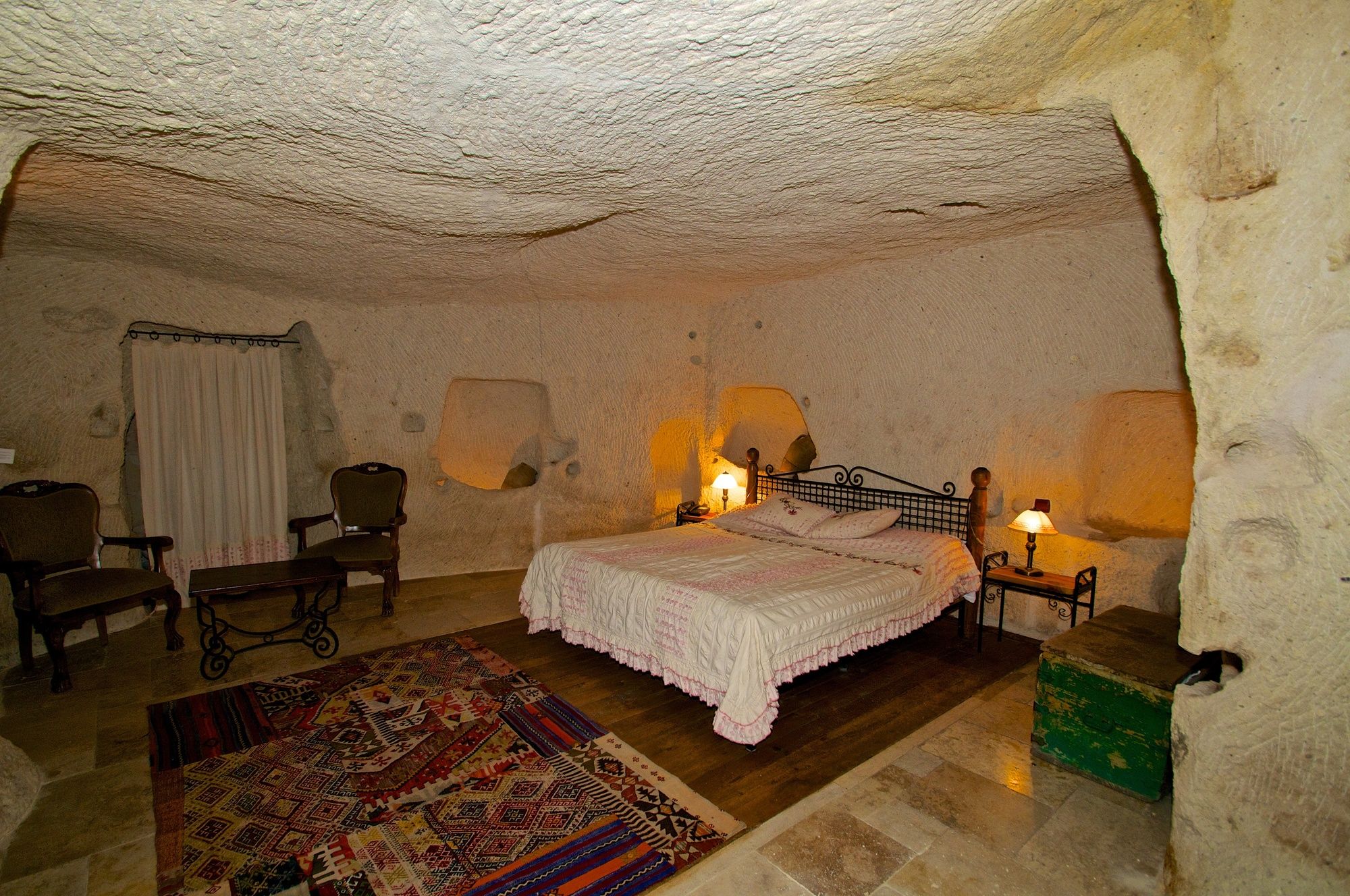 Sultan Cave Suites