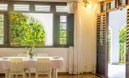 Les Chambres d'Hotes de la Villa Cayol - Housity